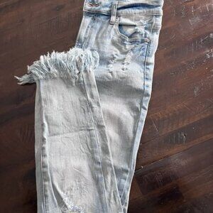 Freyed Hem Distressed Jeans